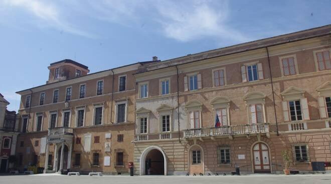 Palazzo Bourdillon - Colombini in piazza Mercurio 