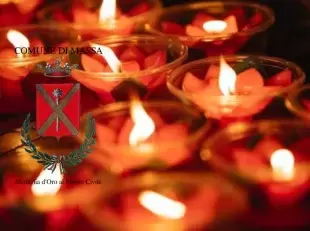 immagine simbolo fiaccole con logo Comune di Massa 